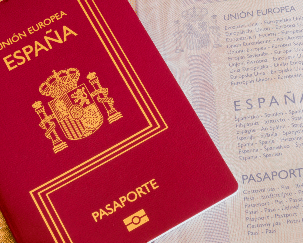 Regularización de Inmigrantes España - Martínez y Pulido Abogados en Vecindario Gran Canaria